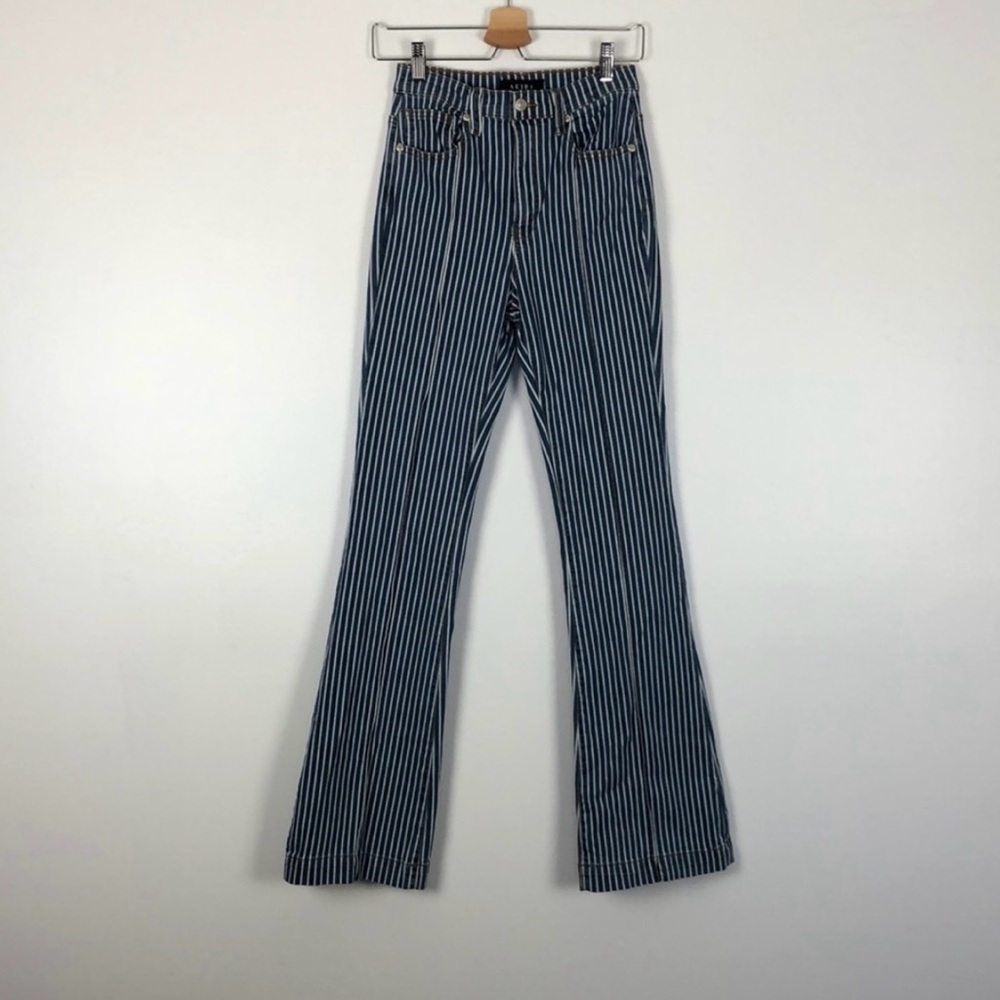 Striped High-rise Flares